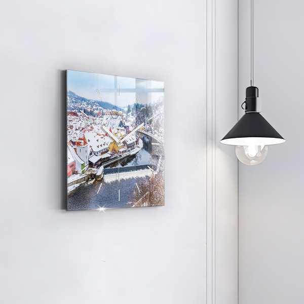 Kwadratowy zegar Panorama miasta w zimie