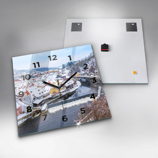 Kwadratowy zegar Panorama miasta w zimie