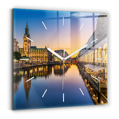 Kwadratowy zegar Ratusz w Hamburgu