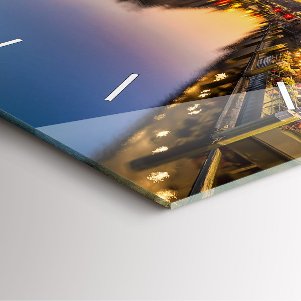 Kwadratowy zegar Ratusz w Hamburgu