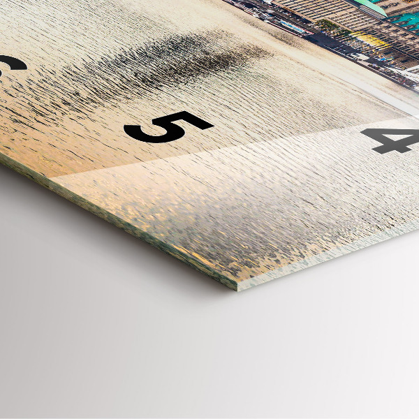 Kwadratowy zegar Binnenalster w Hamburgu