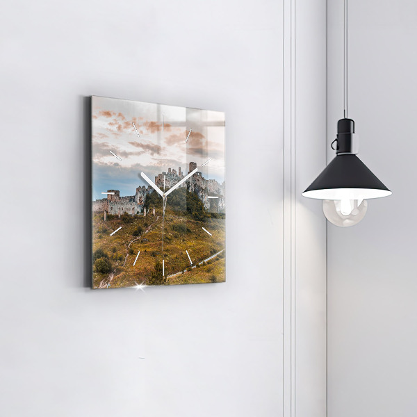 Kwadratowy zegar Zamek Spiski na Słowacji