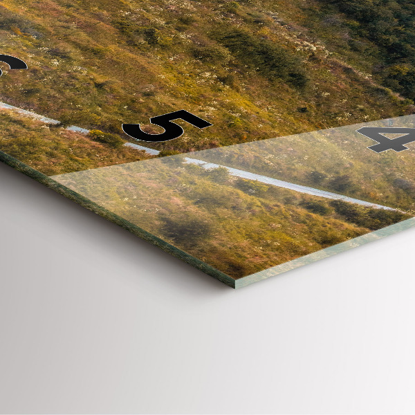 Kwadratowy zegar Zamek Spiski na Słowacji