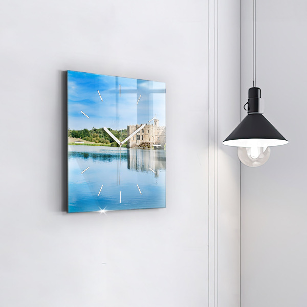 Kwadratowy zegar Zamek w Leeds