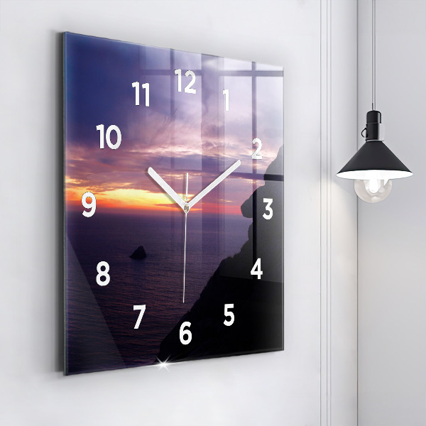 Kwadratowy zegar Kamienna głowa