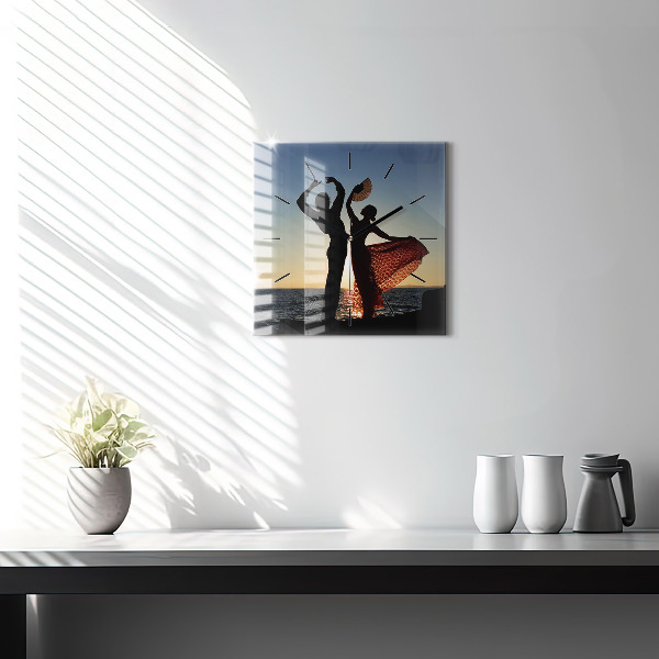 Kwadratowy zegar Hiszpański taniec na morzu