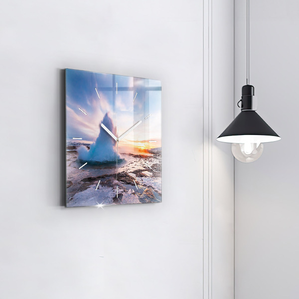 Kwadratowy zegar Gejzer na wyspie Islandia