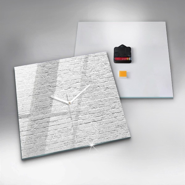 Kwadratowy zegar Ściana z jasnych cegieł
