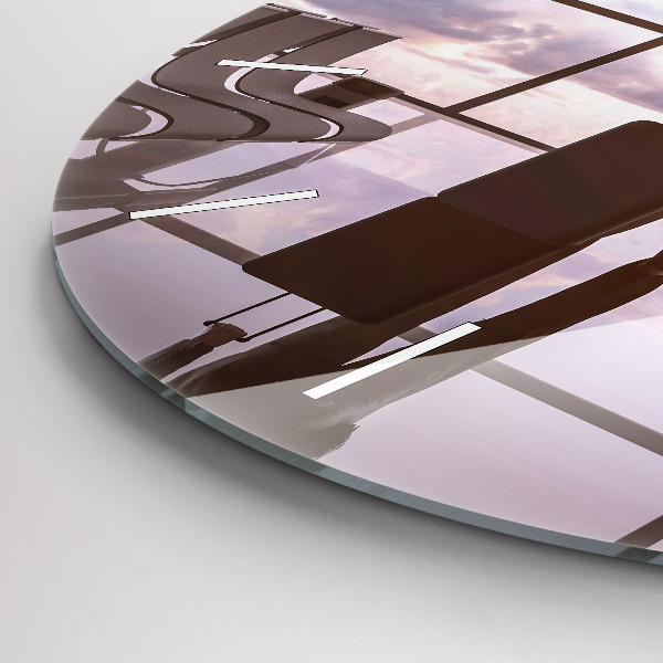 Zegar ścienny okrągły Człowiek na lotnisku